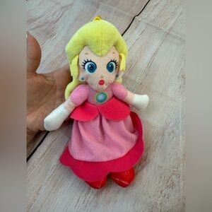Super Mario 8 Inch Plush Princess Peach 2022